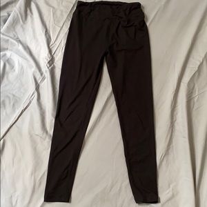 Lula roe yoga pants.